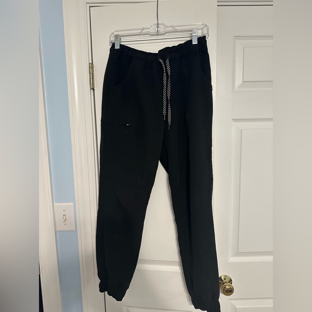 Jaanuu Women's Black Jogger Scrub pants